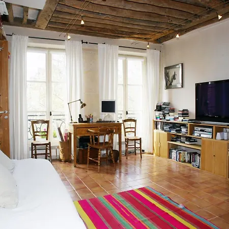 Apartment Marais *
