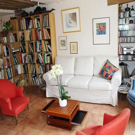 Apartment Marais